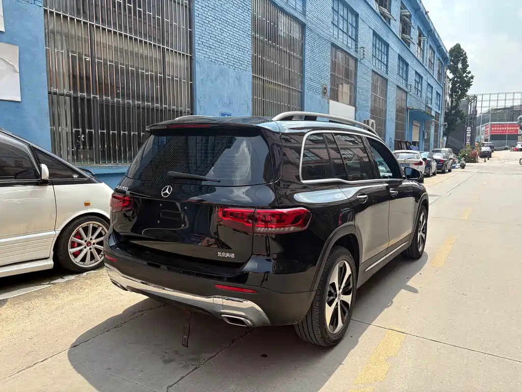 MERCEDES BENZ GLB 2020