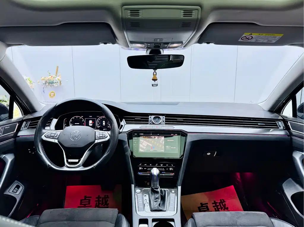 VOLKSWAGEN MAGOTAN 2022