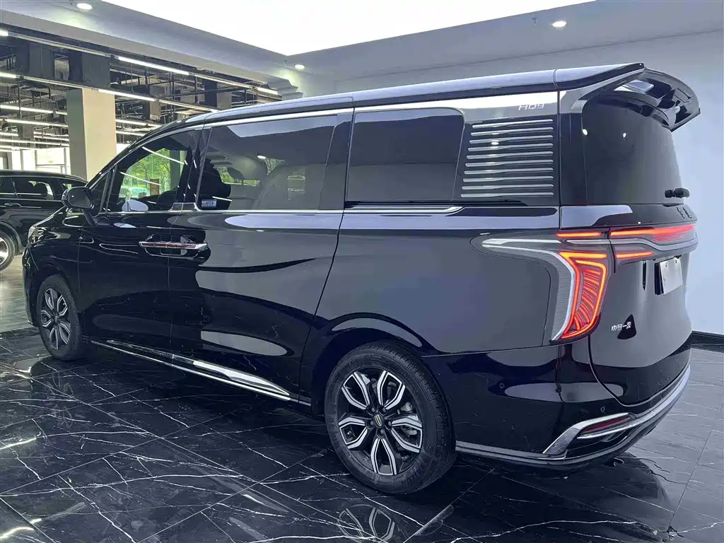 HONGQI HQ9 2022