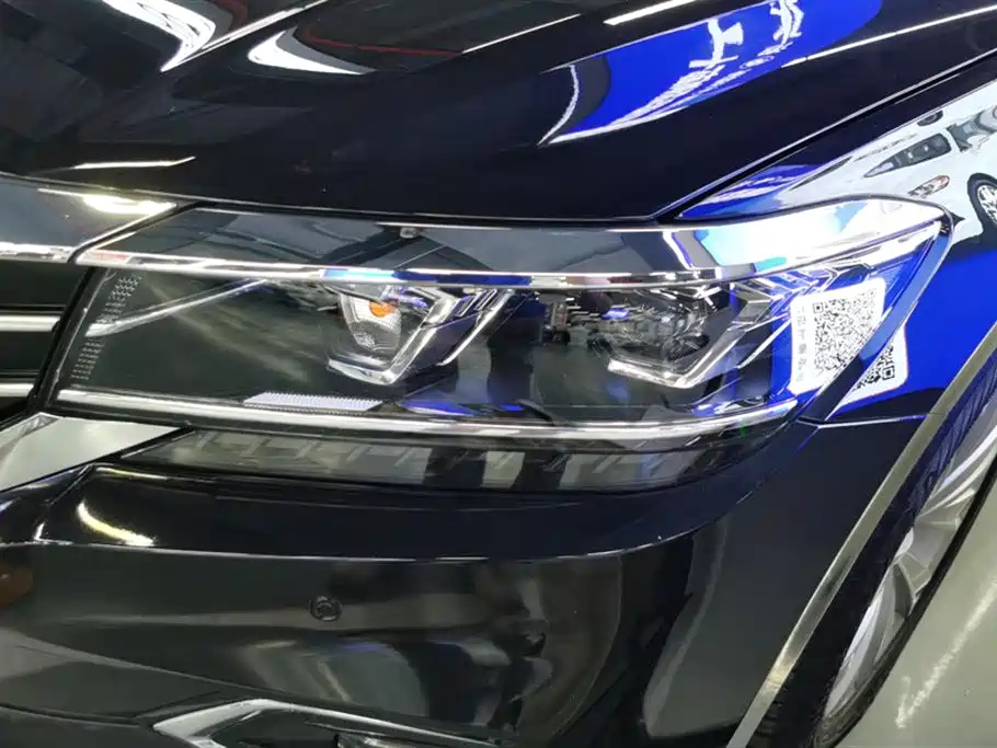 VOLKSWAGEN PASSAT 2020