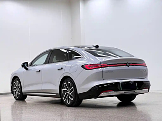 BAO JUN &#20139;&#22659;  2025 YEAR E-POWER 600KM DELUXE EDITION 2025
