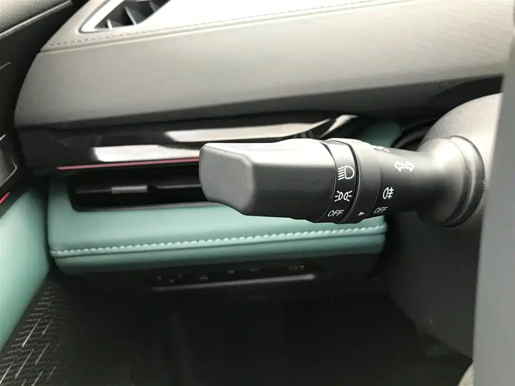 CHANGAN UNI-V SMART IDD 2024