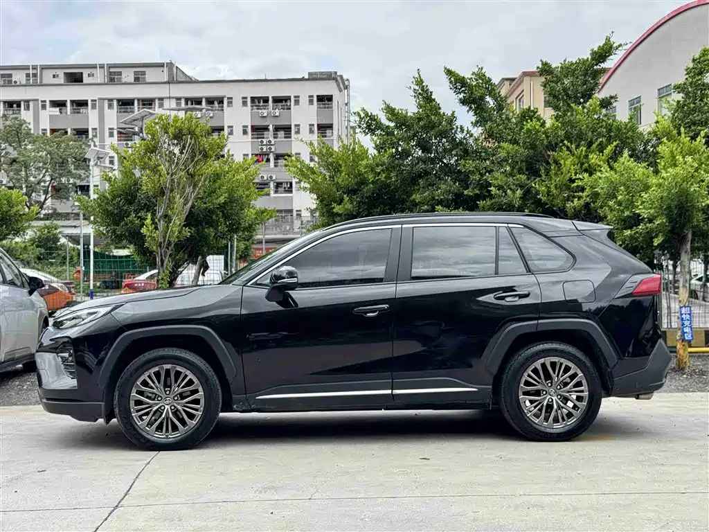 TOYOTA WILDLANDER 2023