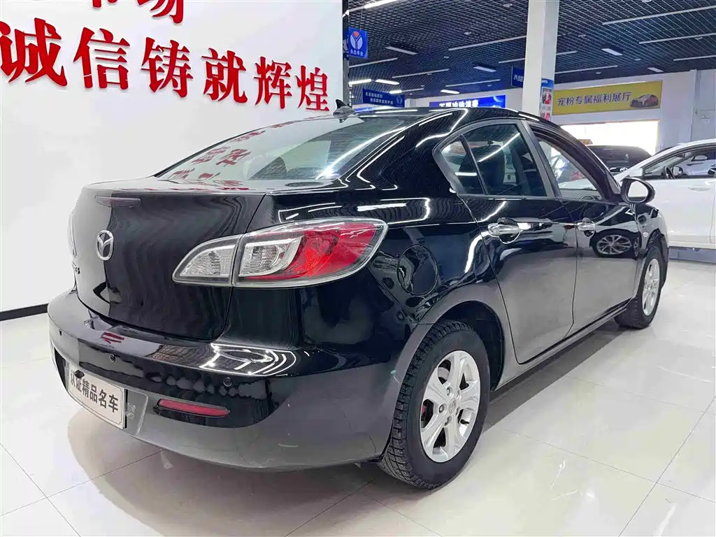 MAZDA 3 XINGCHENG 2011