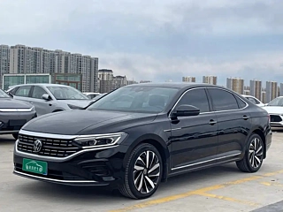 VOLKSWAGEN PASSAT  2022 YEAR 330TSI DELUXE EDITION 2022