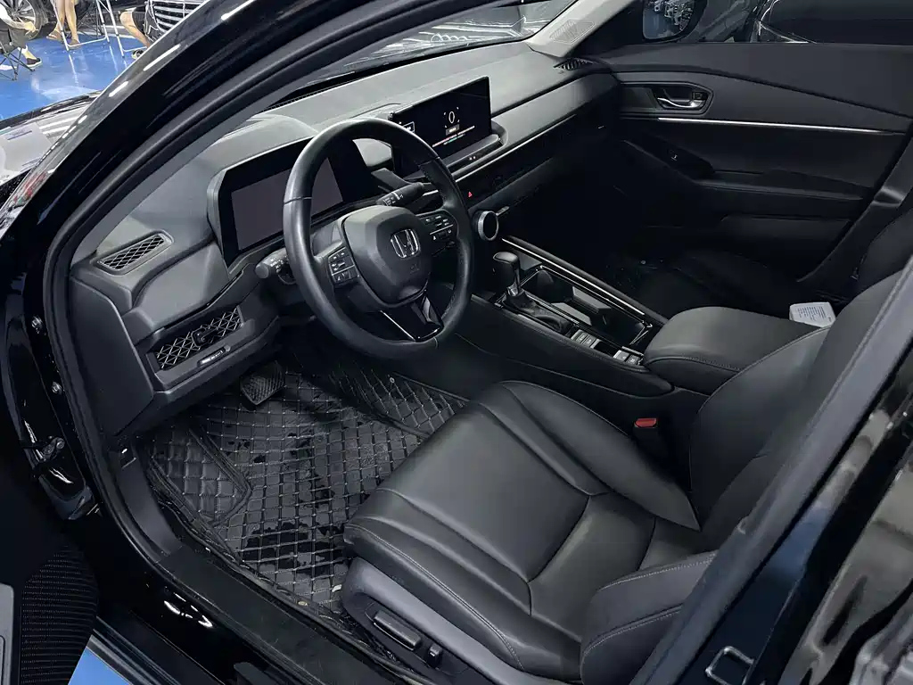 HONDA ACCORD 2025