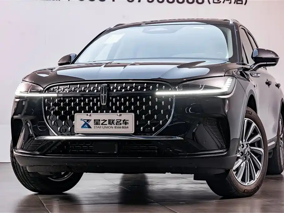 LINCOLN ADVENTURER 2024