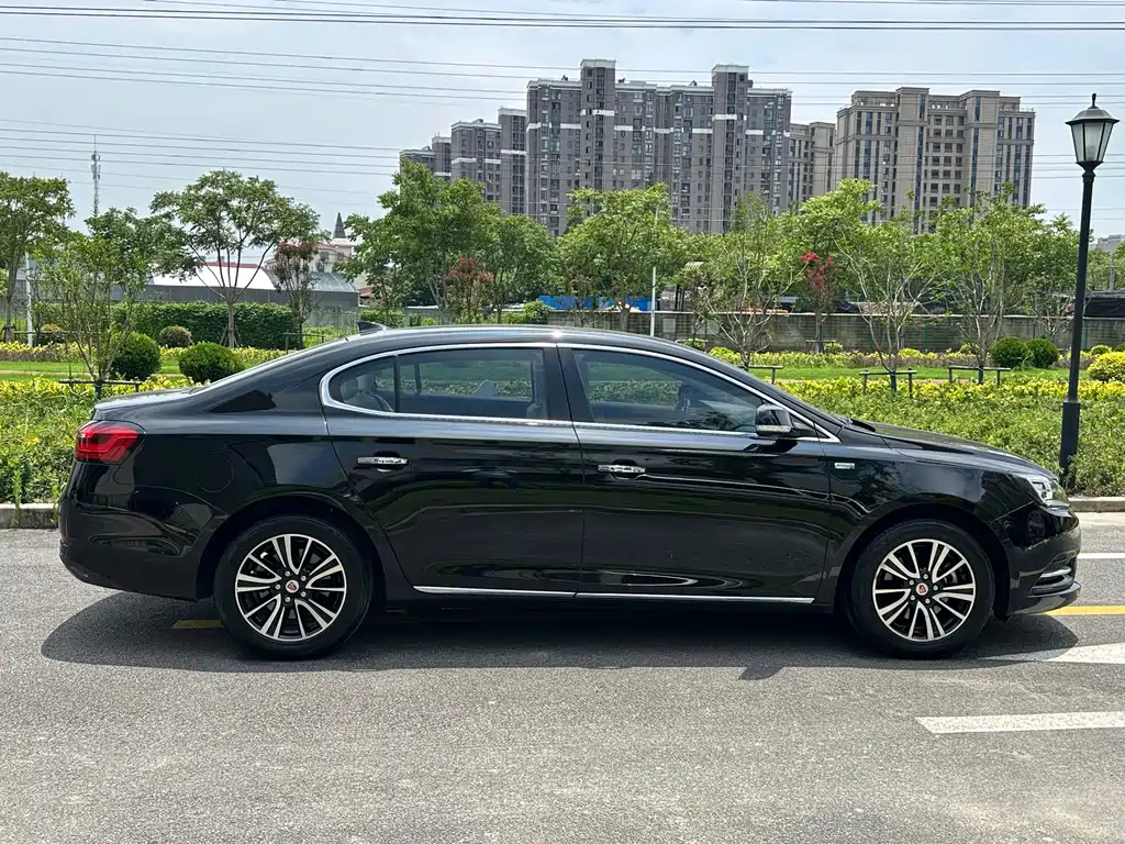 ROEWE E950 2016