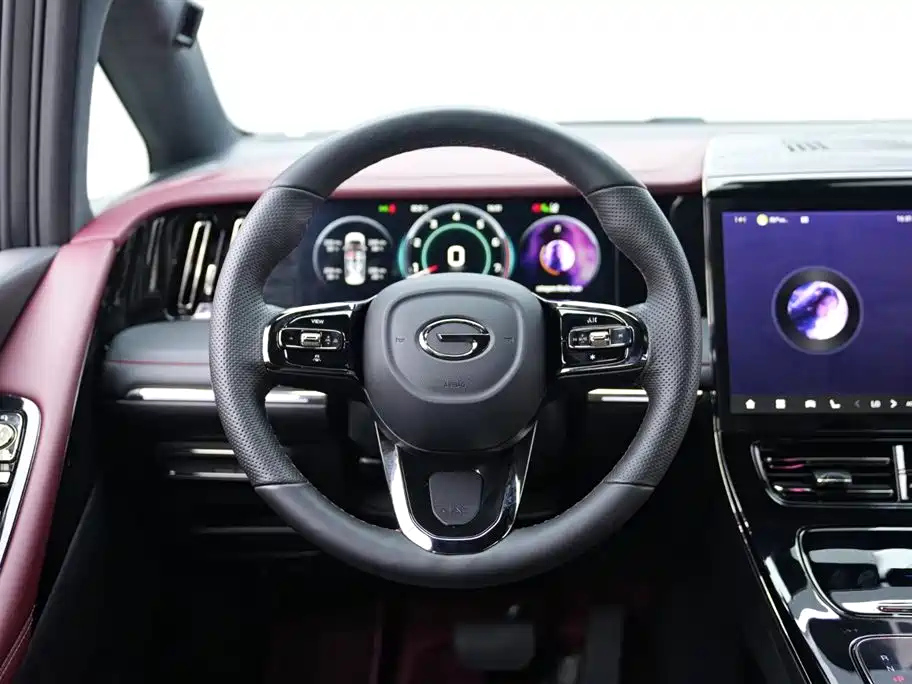 TRUMPCHI M8 2025