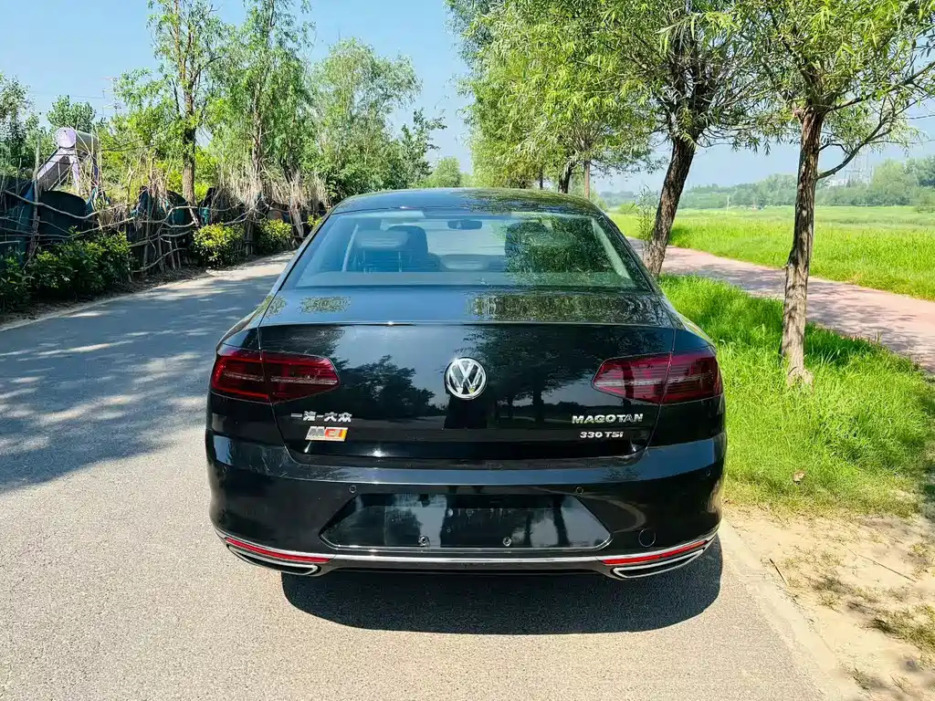 VOLKSWAGEN MAGOTAN 2018