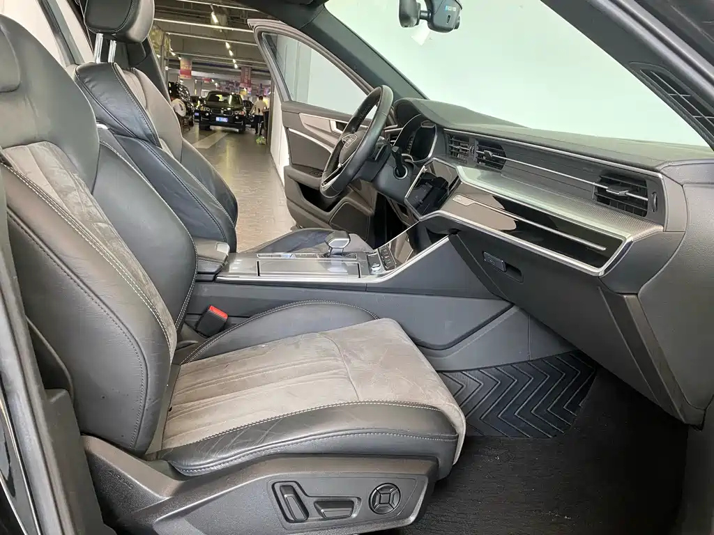 AUDI A6L 2019