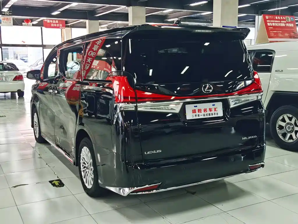 TOYOTA ALPHARD 2019