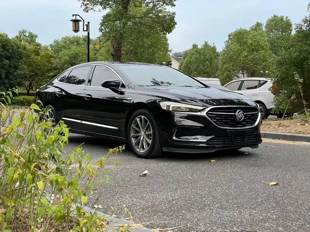 BUICK LACROSSE 2022