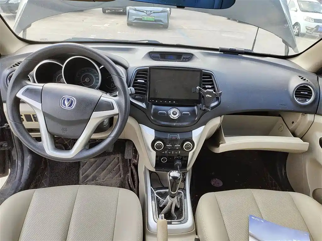 CHANGAN EADO 2014