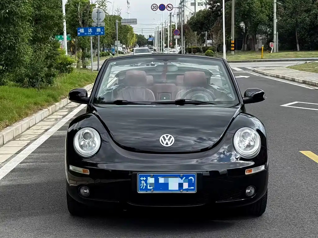 VOLKSWAGEN BEETLE 2009