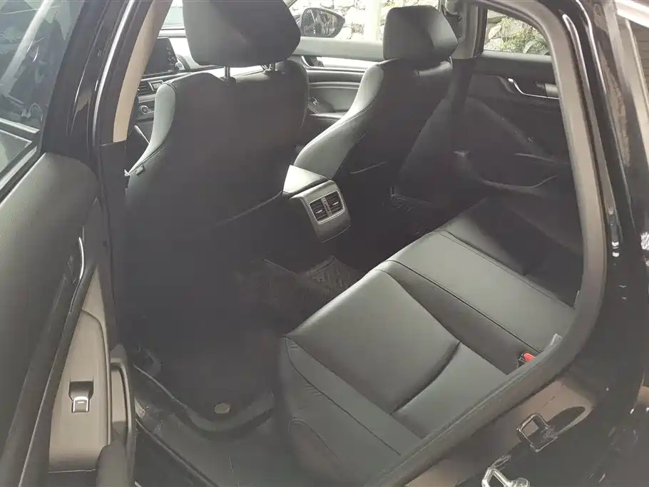 HONDA ACCORD 2018