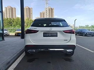 MERCEDES BENZ GLA 2024 YEAR GLA 200 2024