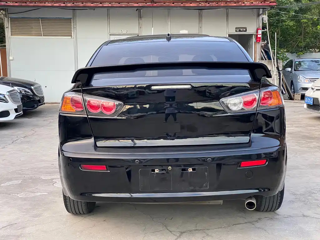 MITSUBISHI LANCER EX 2012