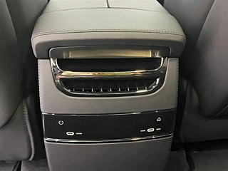 ZEEKR 009 2024 YEAR SEATS EDITION 108KWH 2024