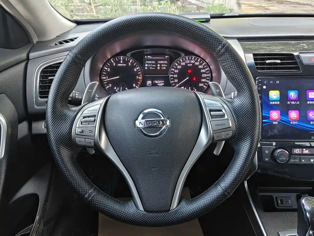 NISSAN TEANA 2016