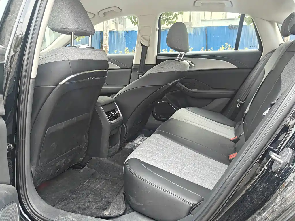 HONGQI H5 2025