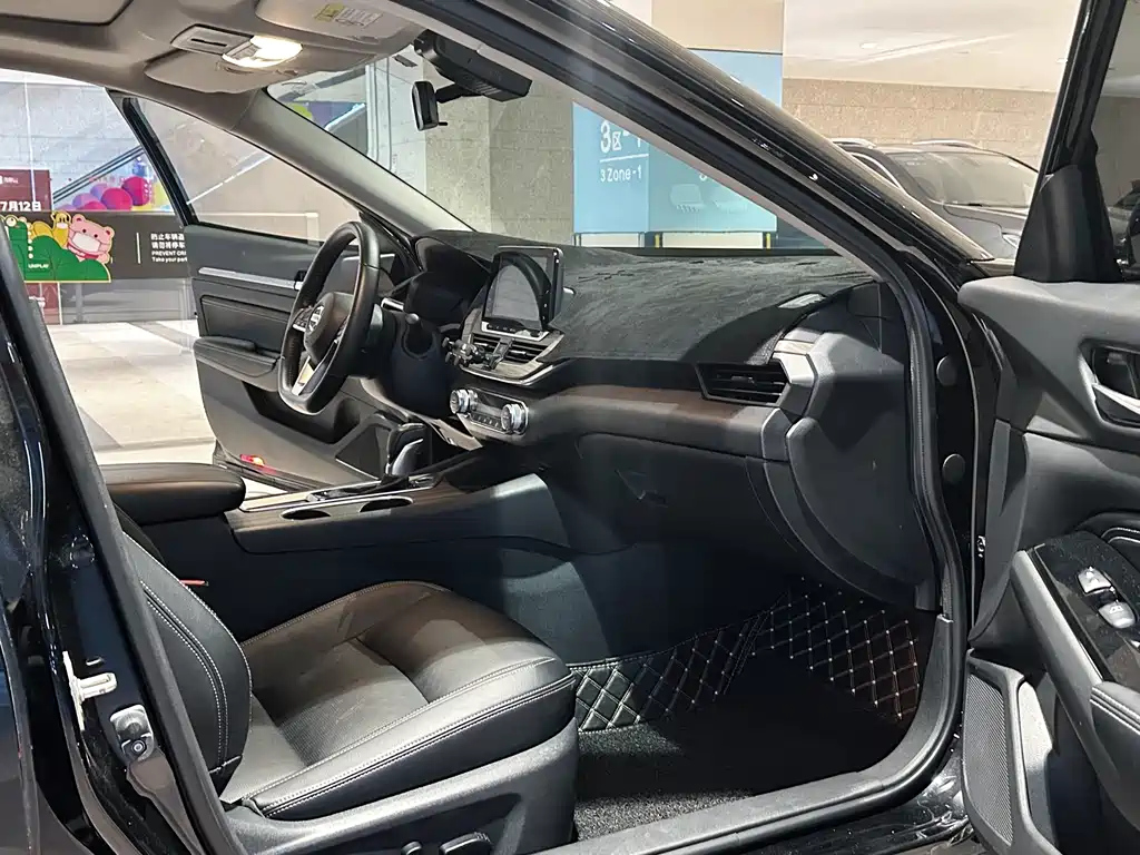 NISSAN TEANA 2021