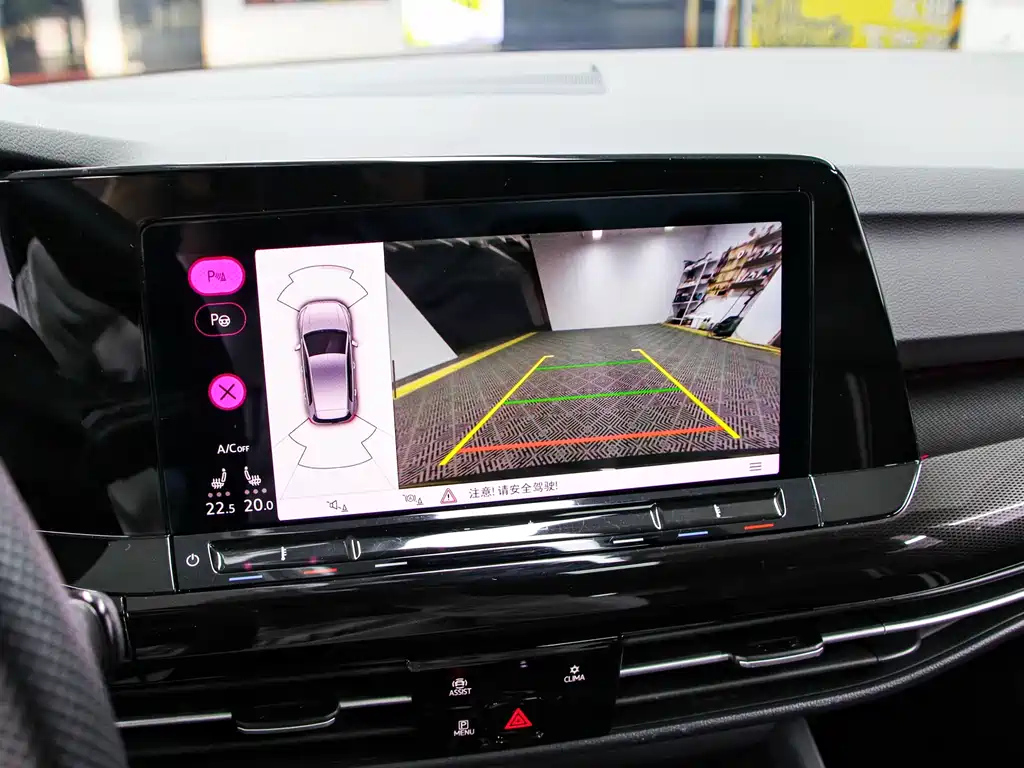 VOLKSWAGEN GOLF 2022