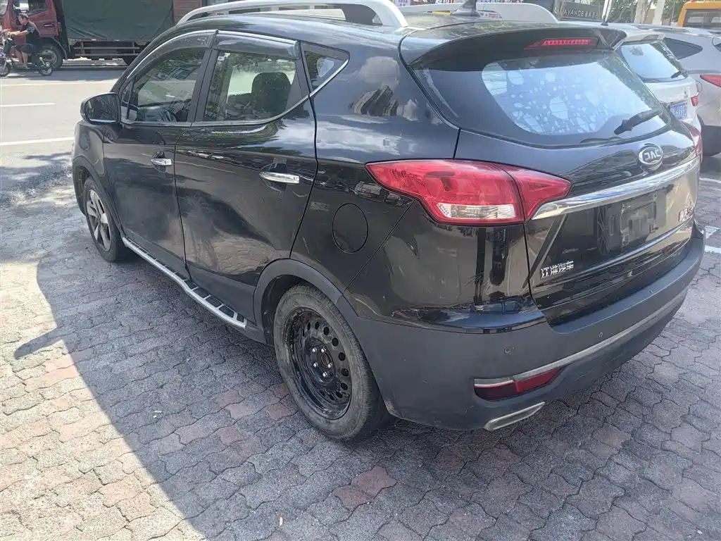 JAC REFINE S3 2017
