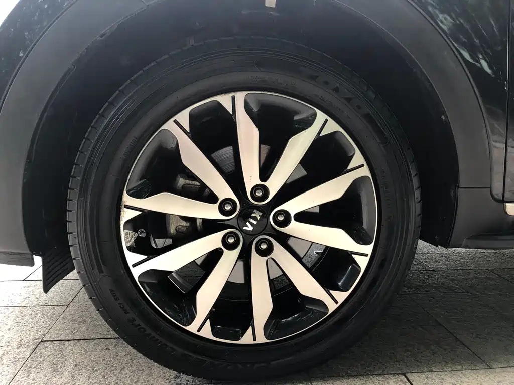 KIA KX5 2016
