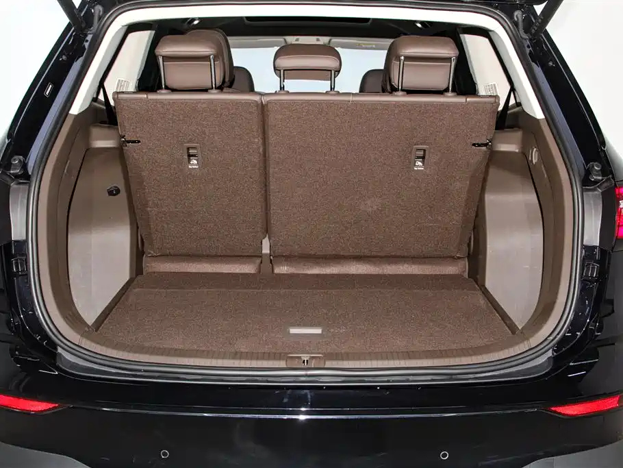 VOLKSWAGEN VILORAN 2025