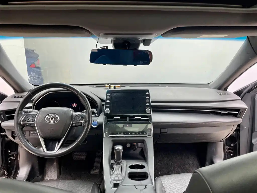 TOYOTA AVALON 2019