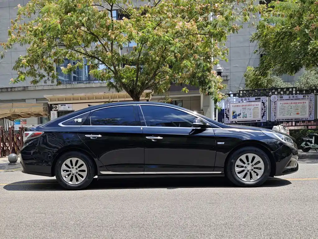 HYUNDAI SONATA 2016