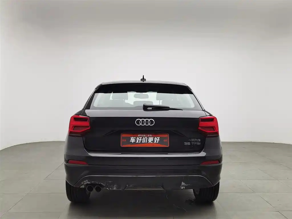 AUDI Q2L 2019