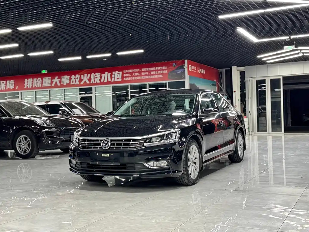 VOLKSWAGEN PASSAT 2016