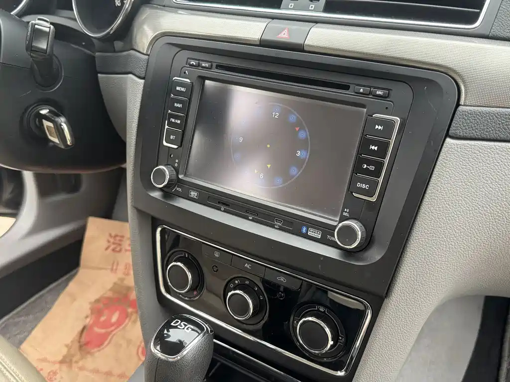 SKODA SUPERB 2013