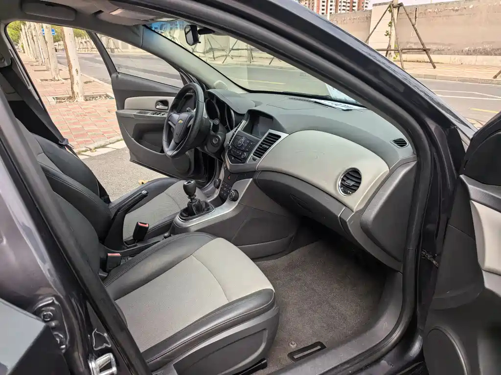 CHEVROLET CRUZE 2014