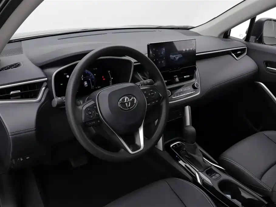 TOYOTA FRONTLANDER 2023