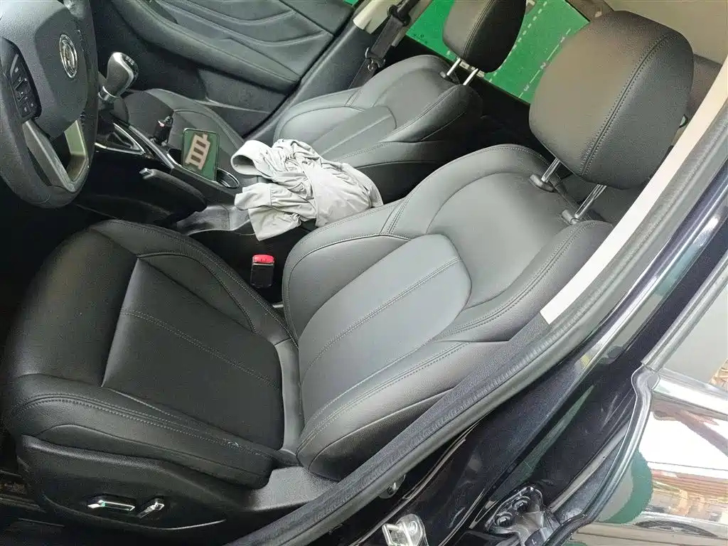 DONGFENG AEOLUS AX7 2016
