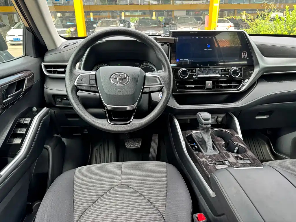 TOYOTA HIGHLANDER 2022