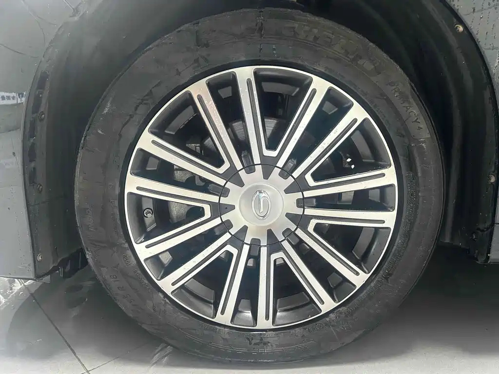 TRUMPCHI M8 2021