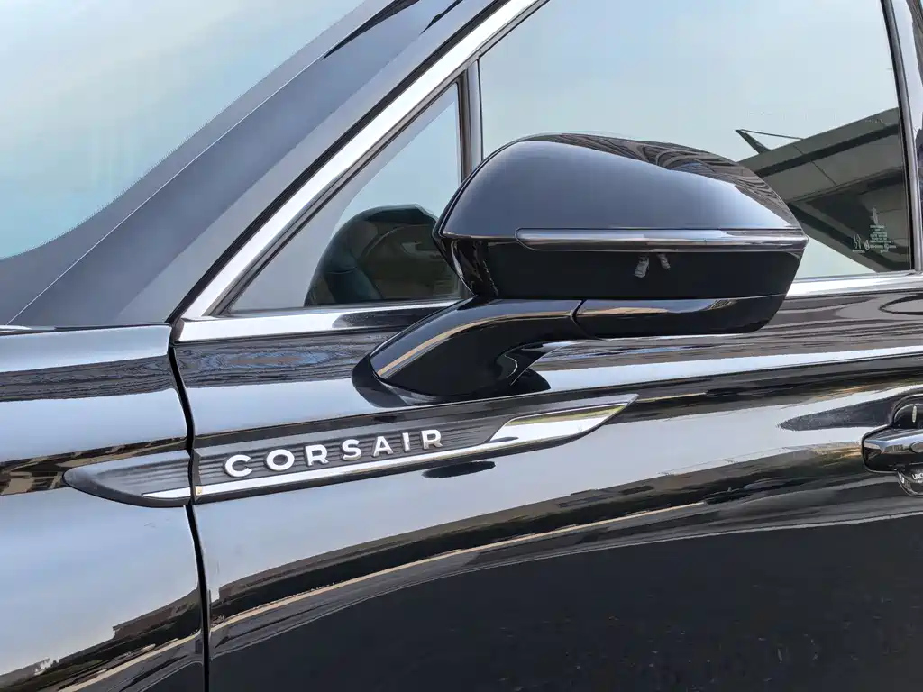 LINCOLN ADVENTURER 2022