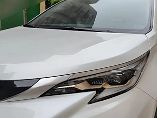 TOYOTA GRANVIA  2022 YEAR 2.5L HYBRID  EDITION 2022