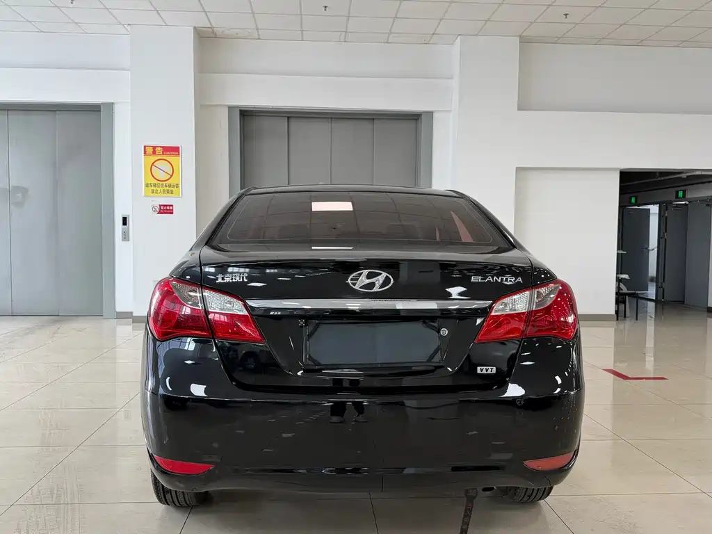 HYUNDAI CELESTA 2014