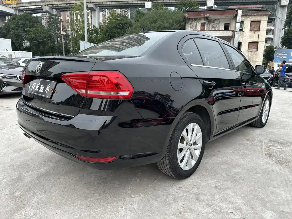VOLKSWAGEN LAVIDA 2018