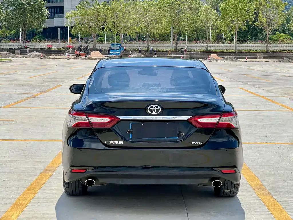 TOYOTA CAMRY 2019