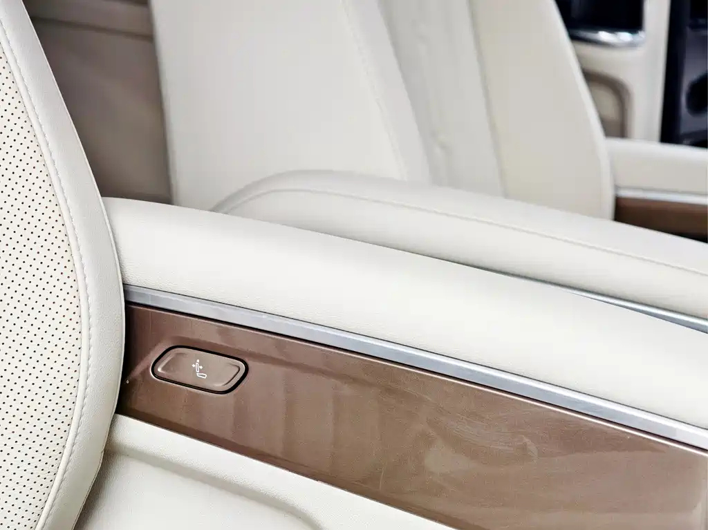 VOLKSWAGEN VILORAN 2020