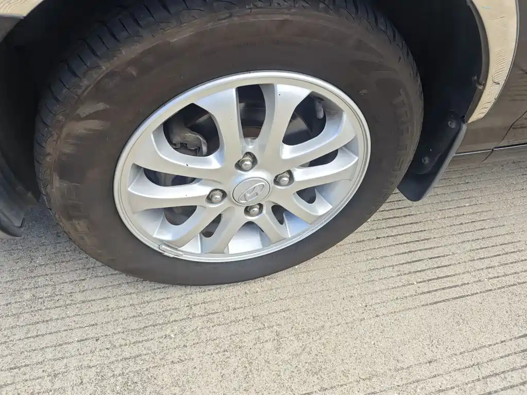 HYUNDAI ELANTRA 2009