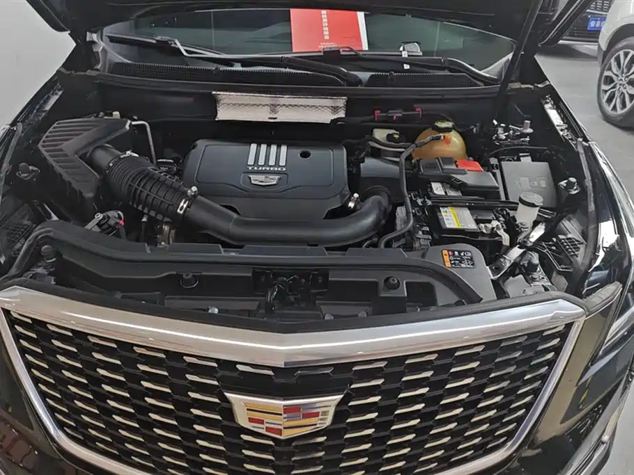 CADILLAC XT5 2021