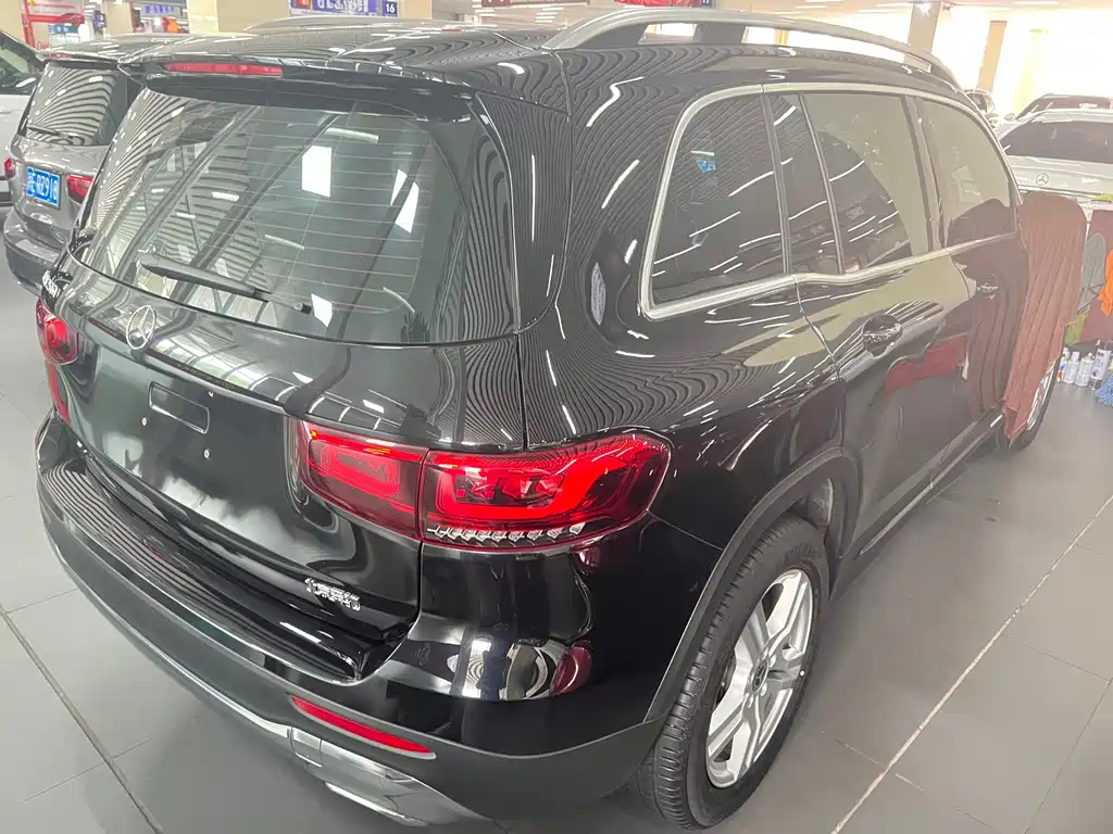 MERCEDES BENZ GLB 2022