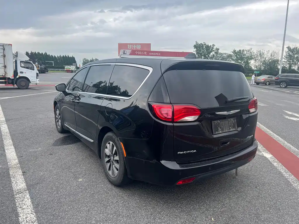 CHRYSLER BIG 捷龙PHEV IMPO 2024